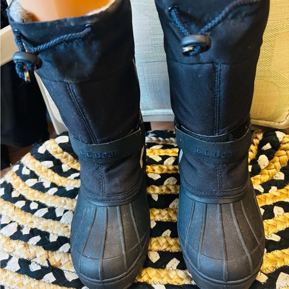 L.L. Bean Kids Black Snow Boots